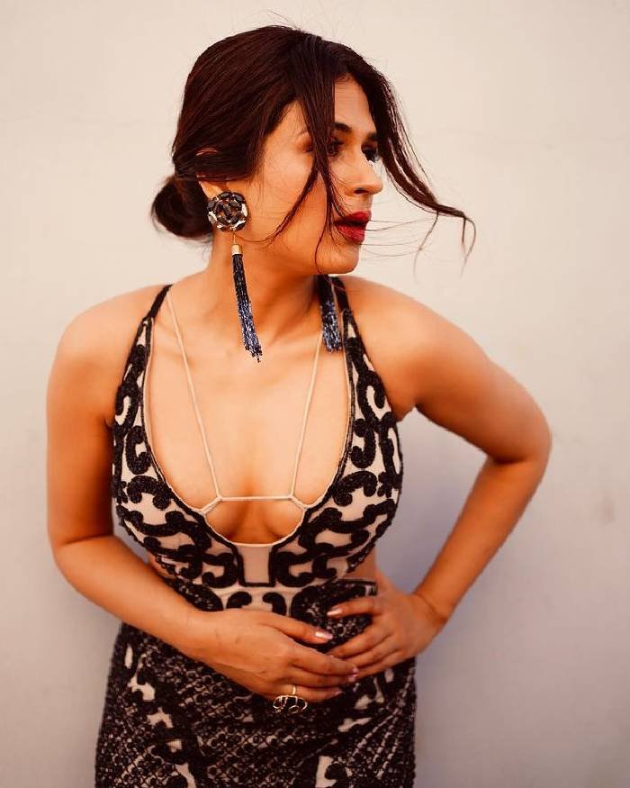 shraddha das_teluguvox 2